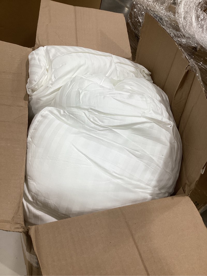 Condition photo showing As Is for beckham hotel collection bed pillows king size set of 2 - down alternative pillow for back, stomach or side sleepers