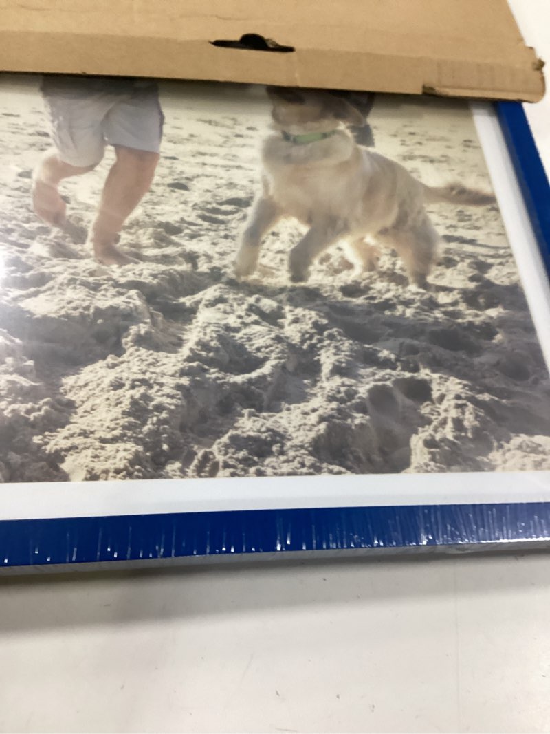 Condition photo showing Good Condition for wyooxoo 12x18 Picture Frame Dark blue Solid Wood Photo Frames Display Pictures 11x14 with Mat or 12x18 Without Mat Colorful Frame For Wall Dark blue 12" x 18" ( 1 Pack )