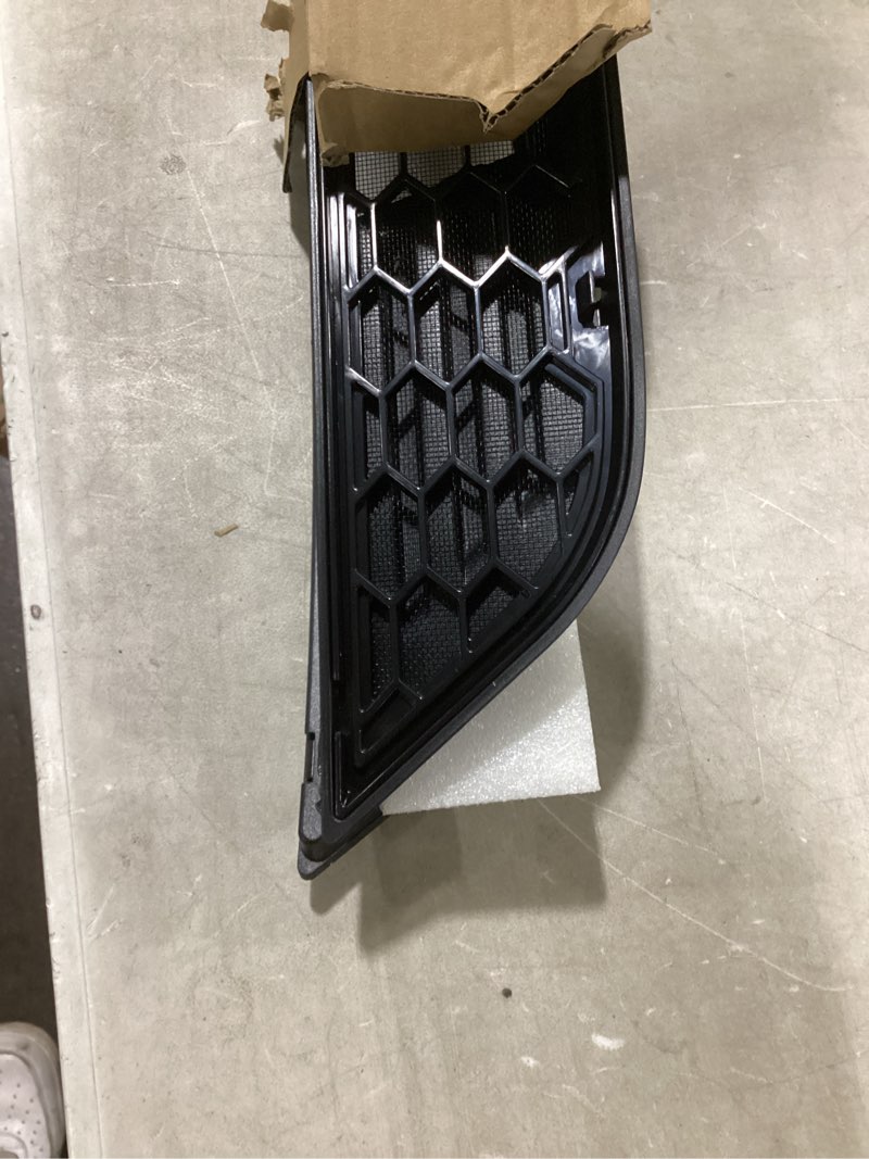 Condition photo showing Good Condition for grille mesh insert for tesla model y 2025 2026 juniper, front air vent cover guard with insect protection, abs detachable front grille mesh inserts for tesla new model y juniper accessories