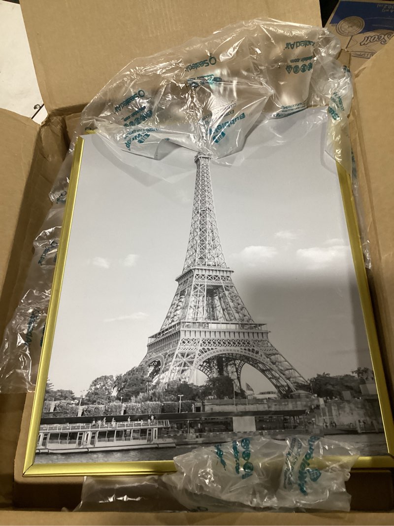 Condition photo showing Good Condition for upsimples 16x20 picture frame gold 3 pack, scratch-proof poster frames 16 x 20 for photo gallery - slide-in strips, horizontal or vertical wall mounting gold 16x20