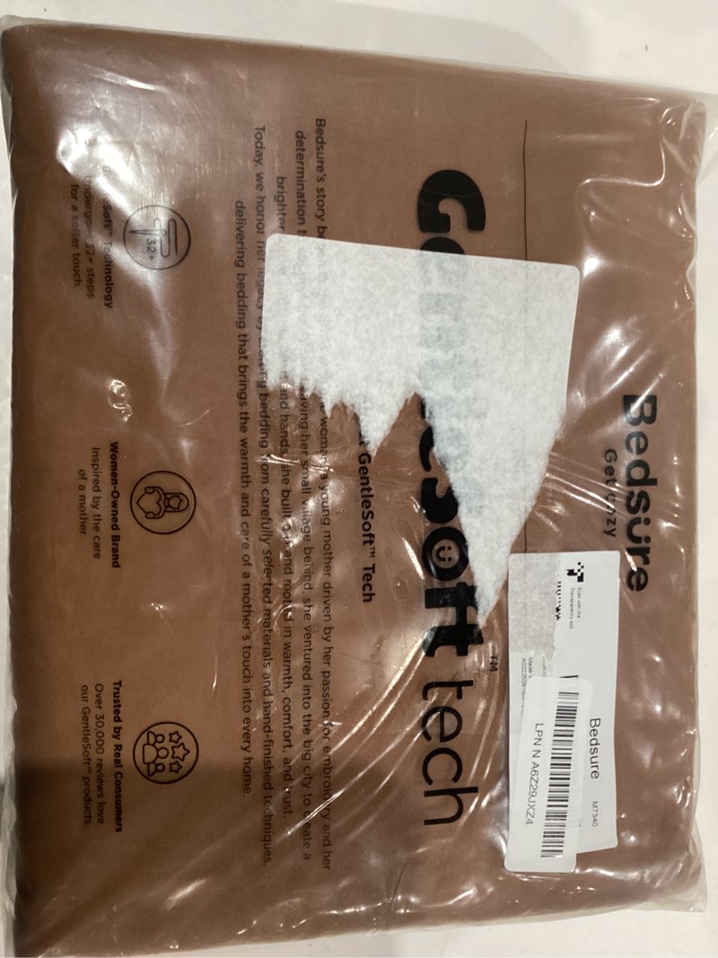 Condition photo showing New/Like New for Bedsure Brown Duvet Cover Queen Size - 3 Pieces Prewashed Cotton-Like Extra Soft Bedding Set, Includes 1 Duvet Cover 90x90 Inches with Zipper Closure & 2 Pillow Shams, Comforter Not Included 02 - Brown (No Comforter) Queen (90" x 90")