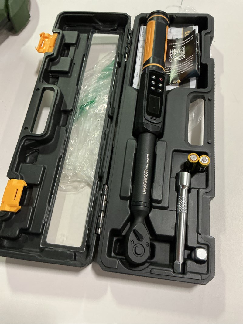 Digital Torque Wrench 3/8 Drive, 1.5-99.5 ft-lbs./6.8-135Nm Range, Electric Torque Wrench with Dual Direction Ratchet, ±1% Accuracy with Vibration, Buzzer and LED Alert