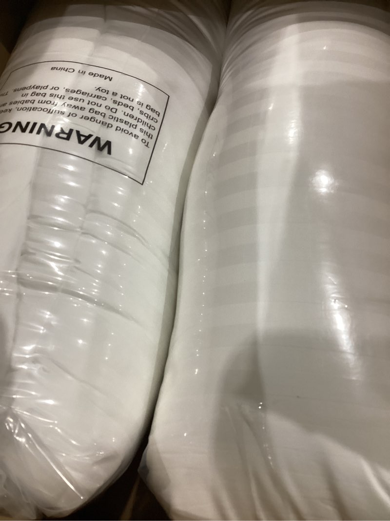 Condition photo showing Good Condition for beckham hotel collection bed pillows standard/queen size set of 2 - original soft down alternative pillow for sleeping - soft support for back, stomach or side sleepers queen / standard white