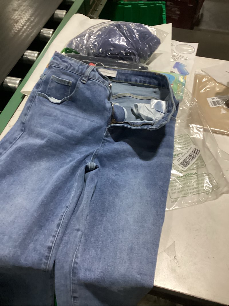 Condition photo showing Good Condition for womens wide leg jeans high waisted straight leg baggy trendy denim pants with pocket blue x-large