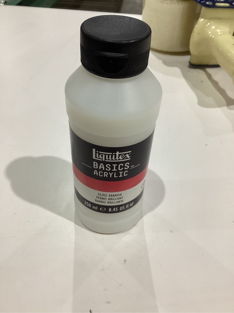 Condition photo showing New/Like New for Liquitex BASICS Gloss Varnish, 250ml (8.4oz) Bottle