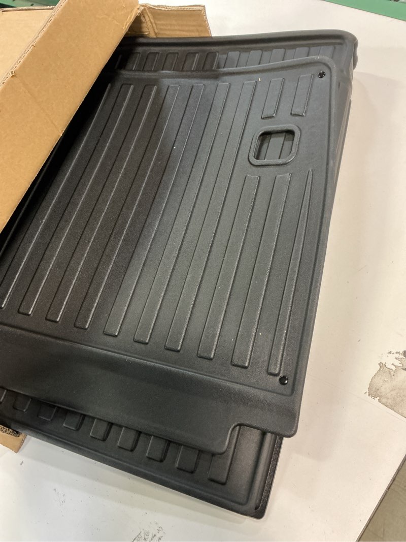 Condition photo showing Good Condition for Cargo Mat Compatible with 2025 2024 2023 2022 Mitsubishi Outlander 7-Seat Trunk Mat Backrest Mat Cargo Liner Replacement for 2025 Mitsubishi Outlander Accessories(Trunk Mat+Backrest Mat)