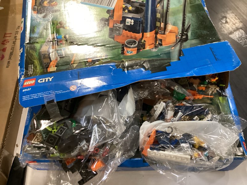 Condition photo showing Good Condition for lego city jungle explorer helicopter toy at base camp - kids toy adventure building set for boys & girls, ages 8+ - with 5 minifigures & gorilla figures - gift ideas for birthdays - 60437