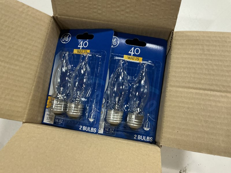 Condition photo showing New/Like New for (2 box)potanro e12 incandescent light bulbs 40watt warm white 2700k, 300 lumens candelabra light bulbs dimmable decorative chandelier for ceiling fan, pendants (40w-12pack)