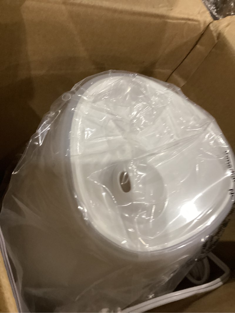 Condition photo showing Good Condition for Vicks Filter Free Plus Cool Mist Ultrasonic Humidifier - 1.2gal