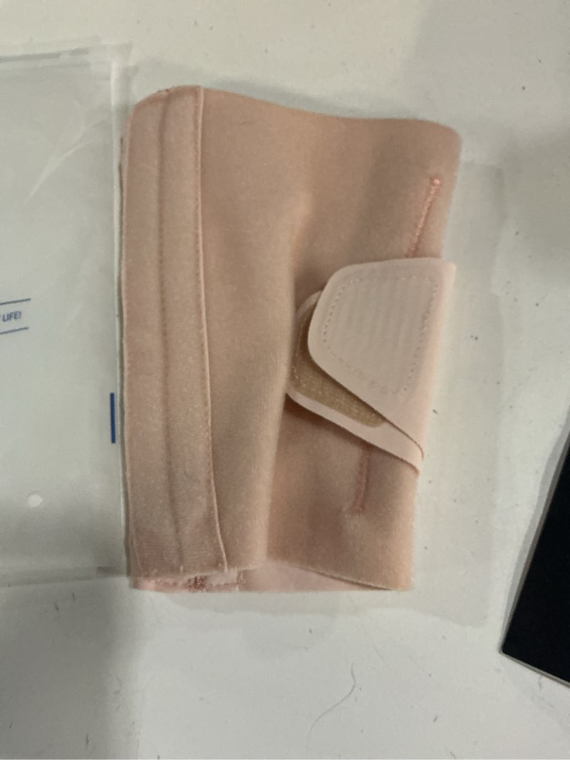 Condition photo showing New/Like New for galvaran knee brace for women & men, relief recovery meniscus tear, arthritis pain, acl & mcl, knee with side stabilizers?adjustable knee support (nude pink, medium) medium nude pink