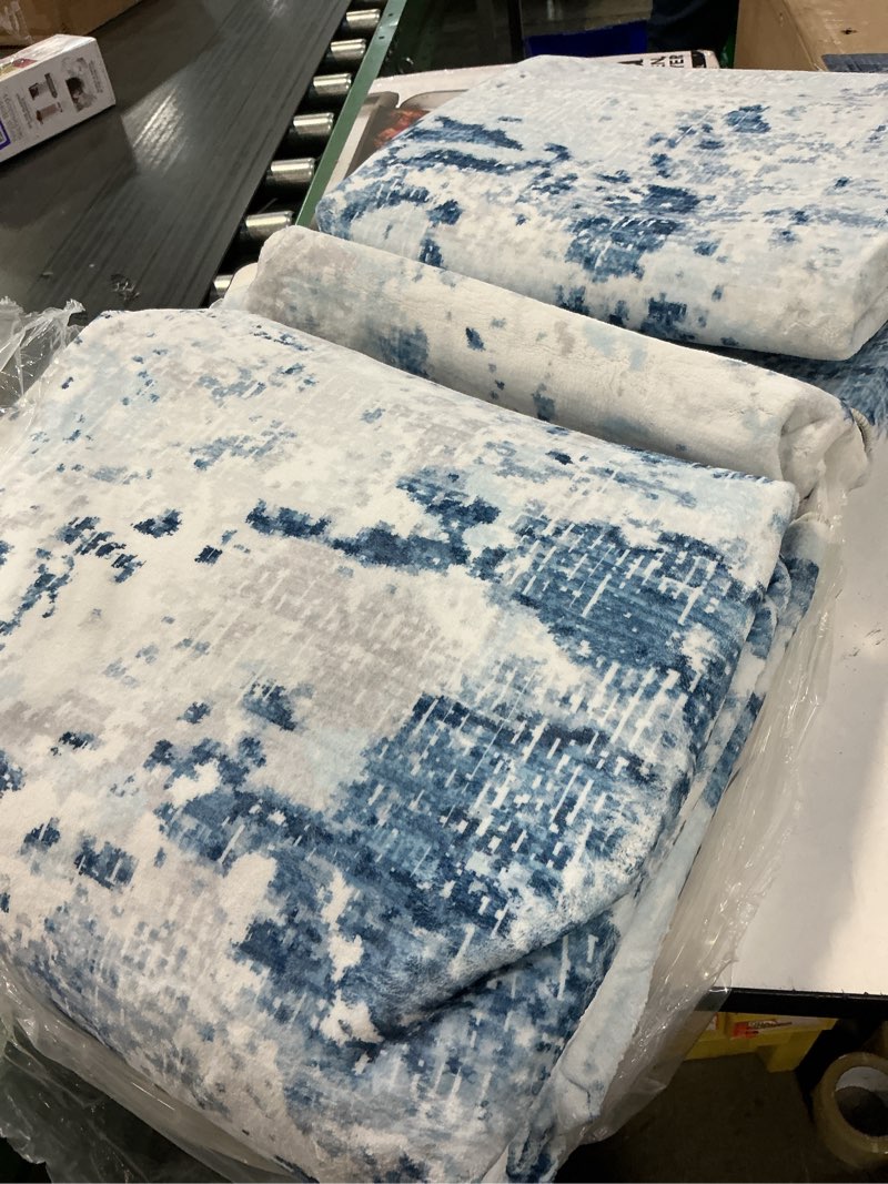 Condition photo showing Good Condition for amada homefurnishing 9x12 area rugs for living room, modern large area rugs with non-slip backing & low pile, neutral soft washable rug for nursery, bedroom, dinning room, playroom, dark blue dark blue 9' x 12' (rectangular)