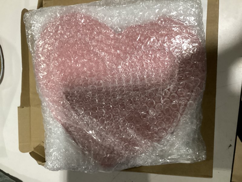 Condition photo showing New/Like New for 4 Pcs 9.5 Inch Heart Shaped Melamine Valentines Plates Dinner Plates Heart Dinnerware Dishes for Valentines, Birthdays, Bridal Showers, Baby Showers (Red) 4 Red