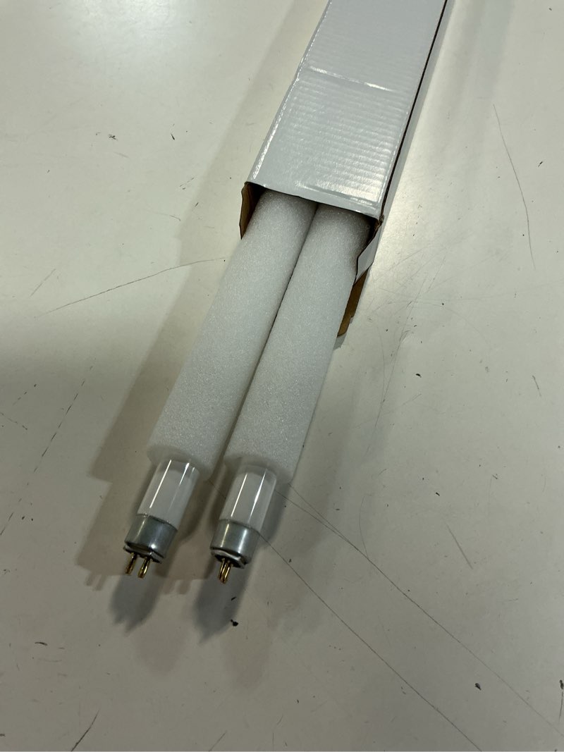 Condition photo showing Good Condition for 2 pack f13t5/ww 13w t5 21" warm white 3000k fluorescent light bulb 20,000hr 2 count (pack of 1)