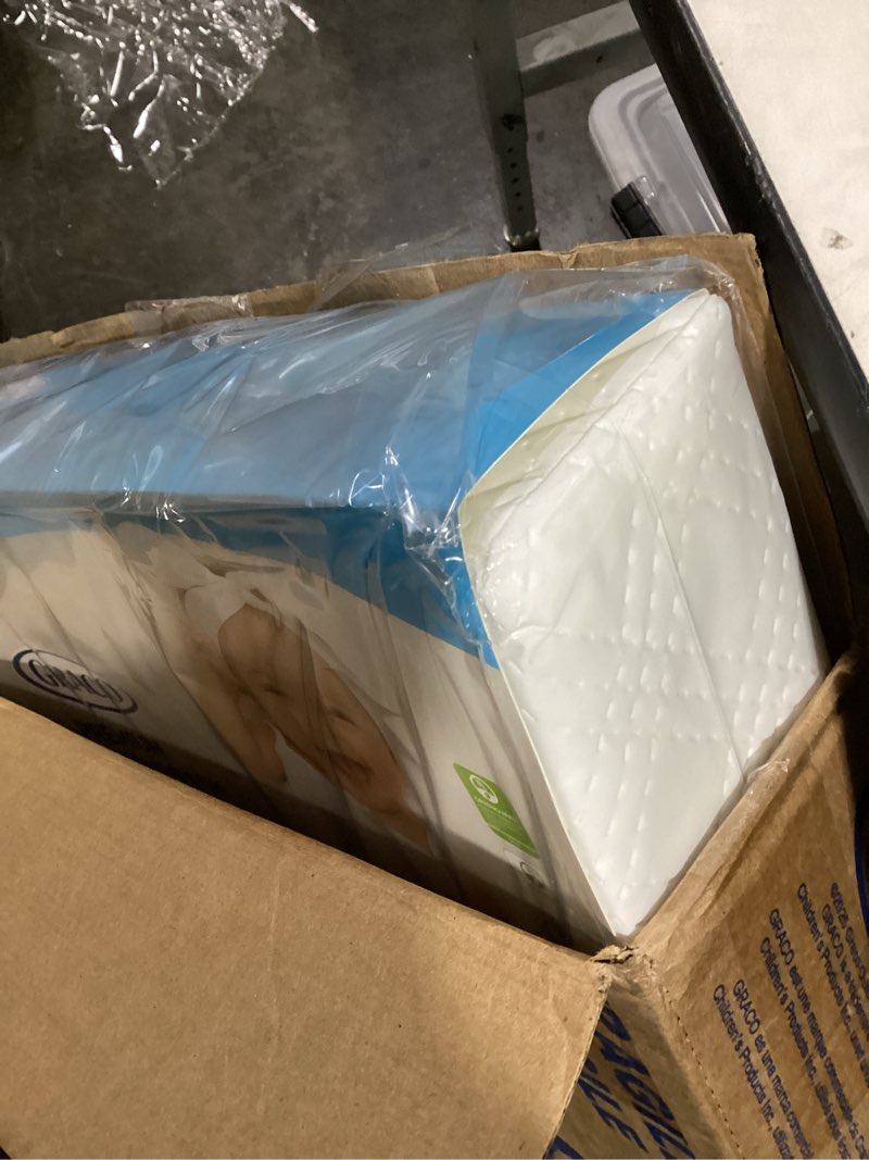 Condition photo showing Good Condition for Graco Premium Contoured Changing Pad – GREENGUARD Gold Certified, Water-Resistant, Ultra-Soft Buckle Cover, Contoured Baby Changing Pad, Fits Most Standard-Size Changing Toppers, Non-Skid Bottom