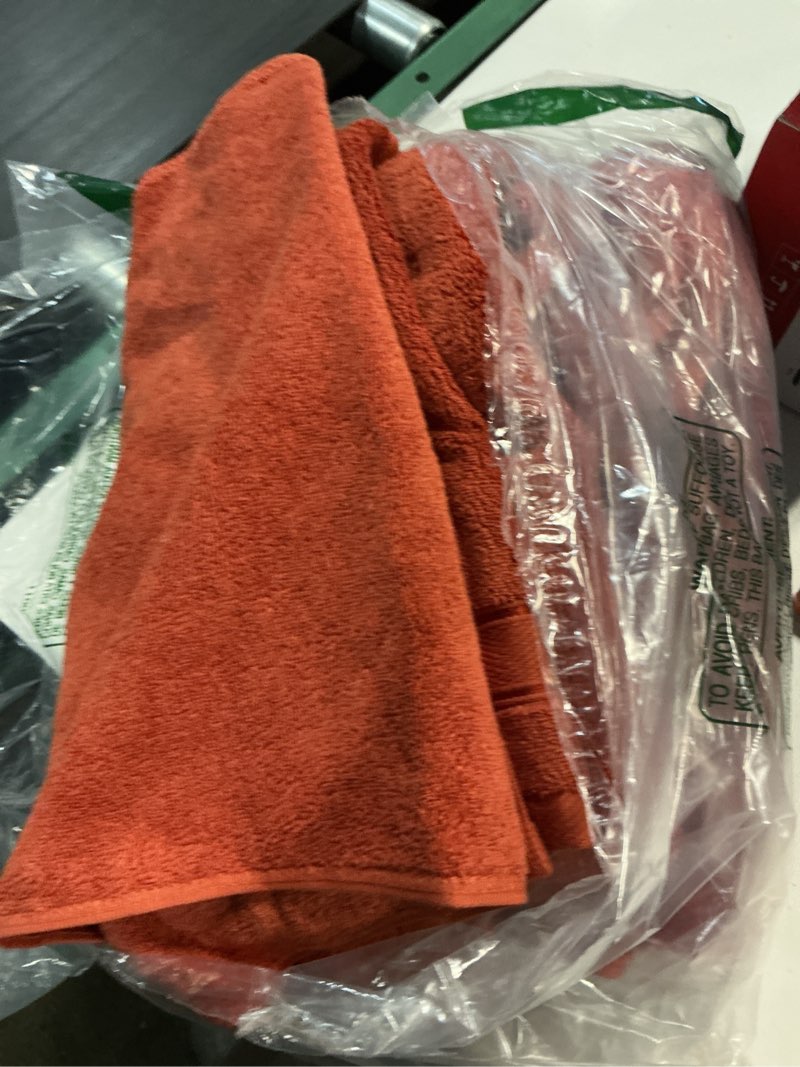 Condition photo showing As Is for cozyart burnt orange bath towel set 6 piece, luxury 100% turkish cotton 650gsm hotel quality, soft, absorbent, towel sets for bathroom with 2 bath towels 2 hand towels 2 washcloths burnt orange 6 piece towels set