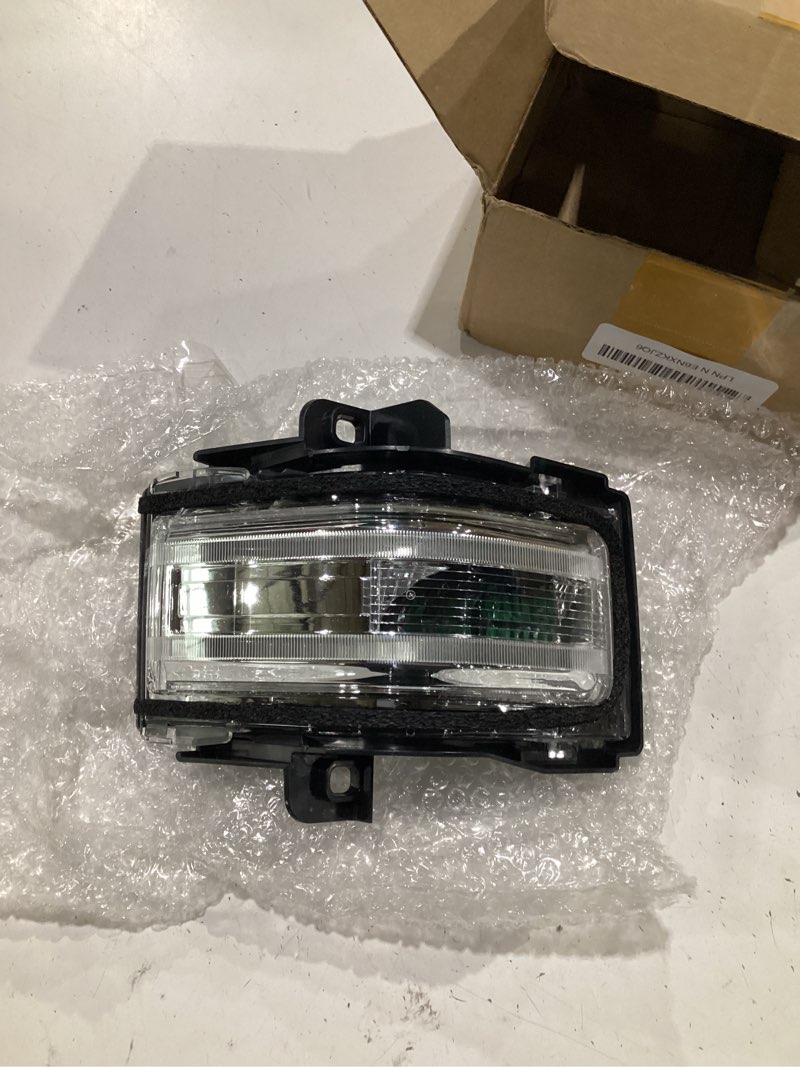 Condition photo showing New/Like New for side mirror turn signal light compatible with ford f150 2015-2025, f250 f350 f450 super duty 2017-2025 (right)
