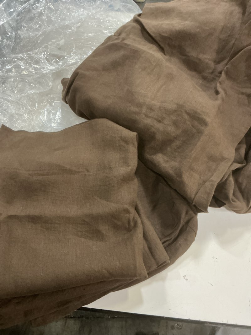 Condition photo showing Good Condition for quince, european linen fitted set of 3 pcs/full/espresso