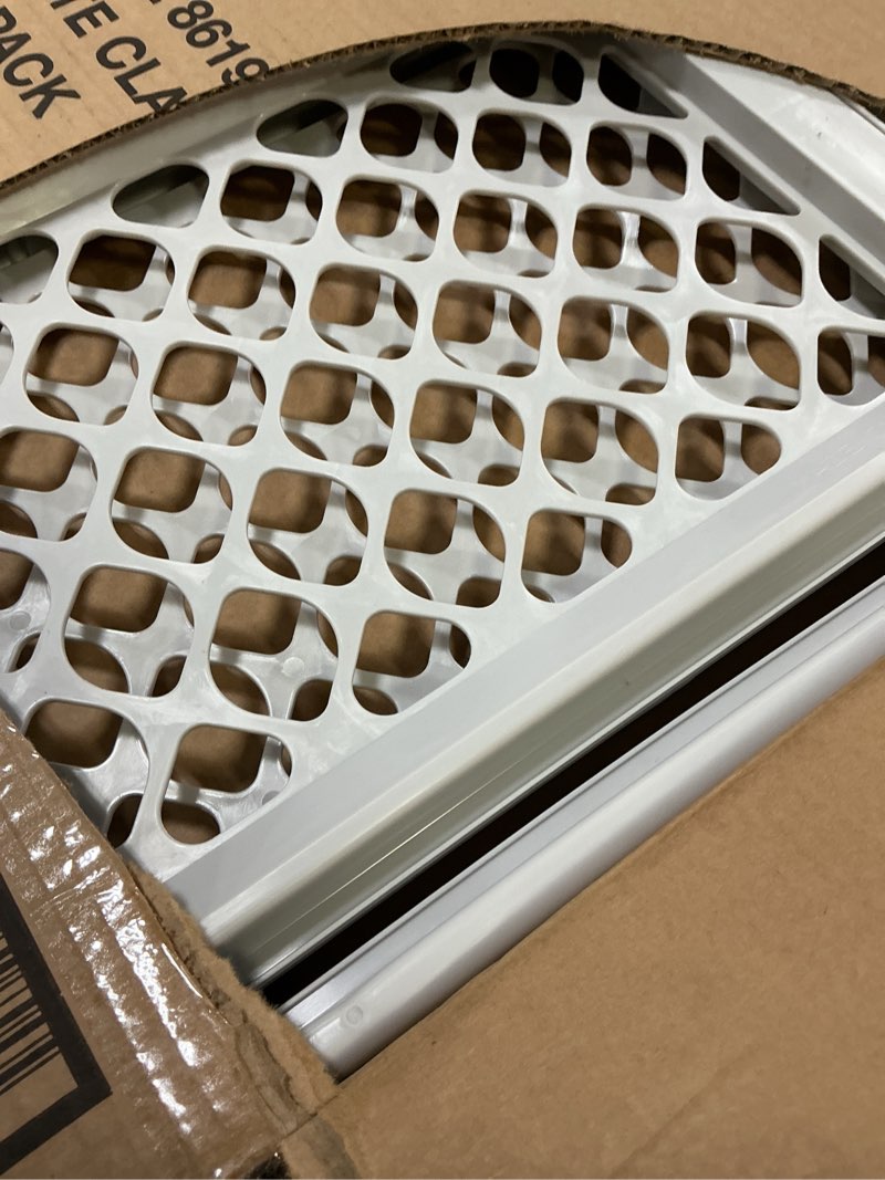 Condition photo showing Good Condition for north states 5-way pet gate, model# 8619