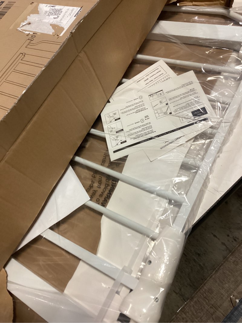 Condition photo showing Good Condition for Regalo 38.5-Inch Extra Wide Baby Gate – Pressure Mount Baby and Pet Safety Gate for Bottom of Stairs & Doorways – Tested and Trusted, American Designed, American Owned White 29-38.5"W x 30"H