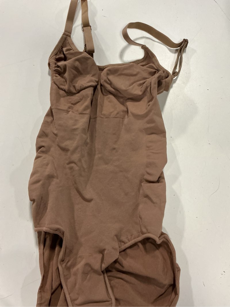 Condition photo showing Good Condition for sculpting bodysuit, m, sienna
