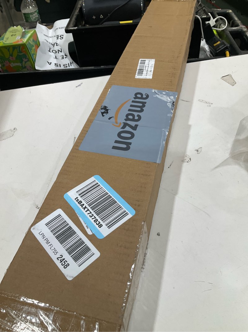 Condition photo showing Good Condition for 31”x48” blinds