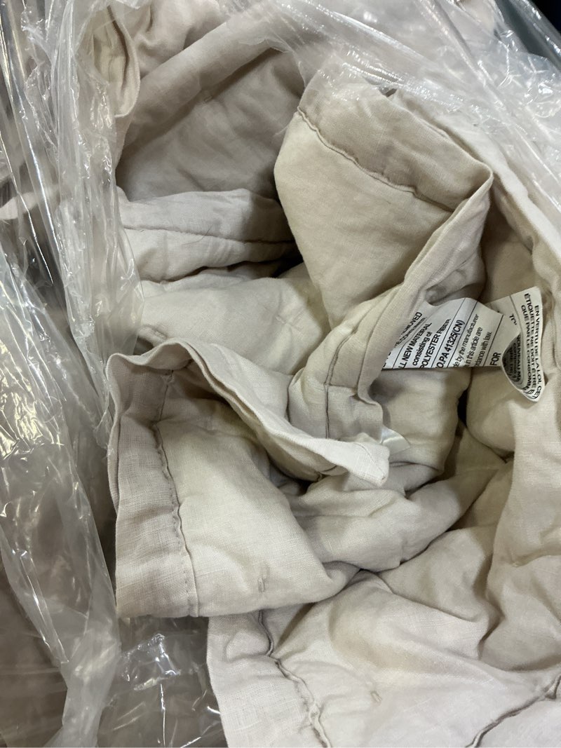 Condition photo showing As Is for european linen dream quilt, full/queen, sand