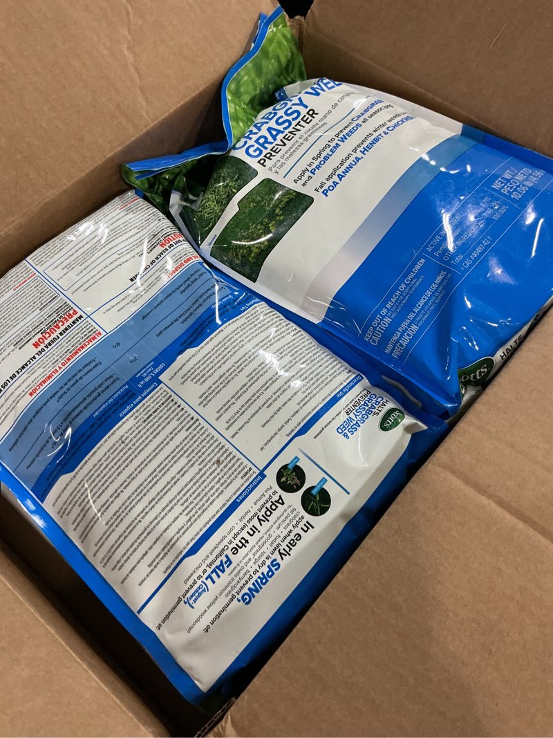 Condition photo showing New/Like New for scotts halts crabgrass & grassy weed preventer - pre-emergent weed killer for lawns, for up to 5,000 sq. ft., 10.06 lbs. (2-pack) 5,000 sq. ft. (2-pack)