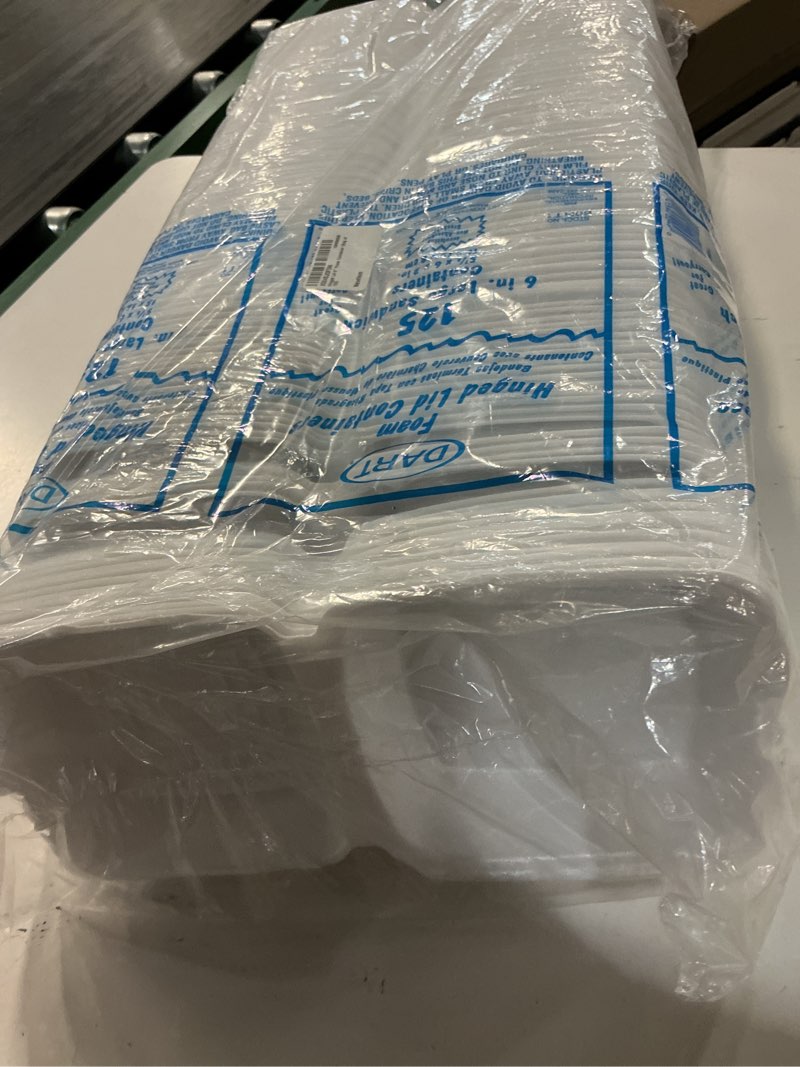 Condition photo showing New/Like New for hinged lid 6" foam container (bag of 125)