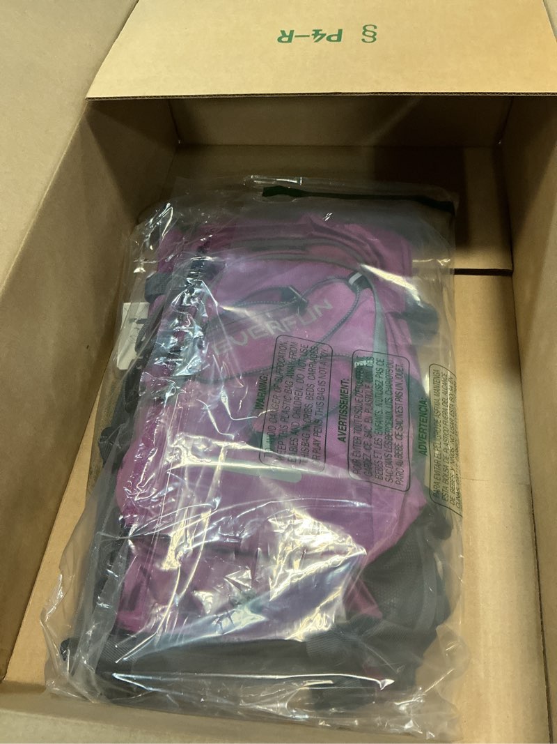 Condition photo showing Good Condition for everfun hydration backpack 18l with water bladder 2l/3l hiking water backpack women men hydration pack insulated lightweight day hydropack with storage for hiking, biking, running, festival beautyberry 2l bladder