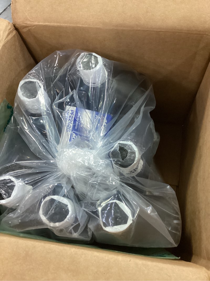Condition photo showing Good Condition for Oil Change Kit for Chevrolet Colorado & GMC Canyon 2016-2020 Diesel engine 2.8L diesel dohc turbocharged. Factory Change 6 QT and Original OIl FIlter