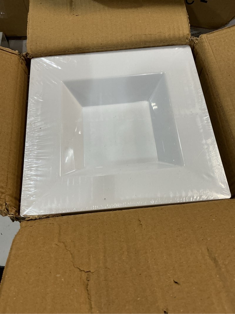 Condition photo showing New/Like New for ilyapa 100 pack 12 ounce silver plastic bowls, 12 oz heavy duty disposable plastic bowls, 12oz salad, soup and dessert bowl, wedding, party brunch, silver glitter set of 100 12 oz - silver glitter