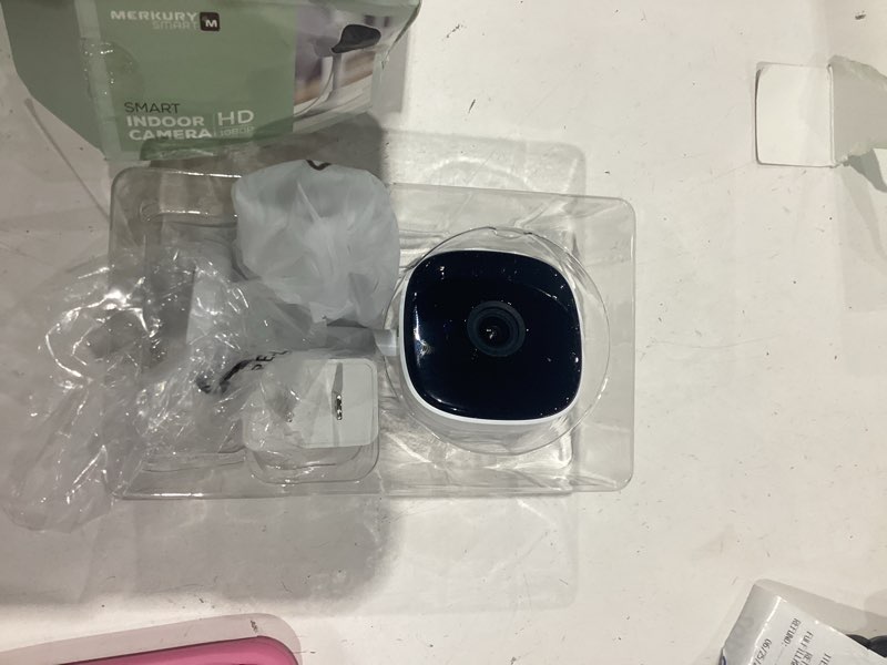 Condition photo showing Good Condition for merkury smart indoor camera 1080p - wi-fi security cam with night vision, white (1-pack)