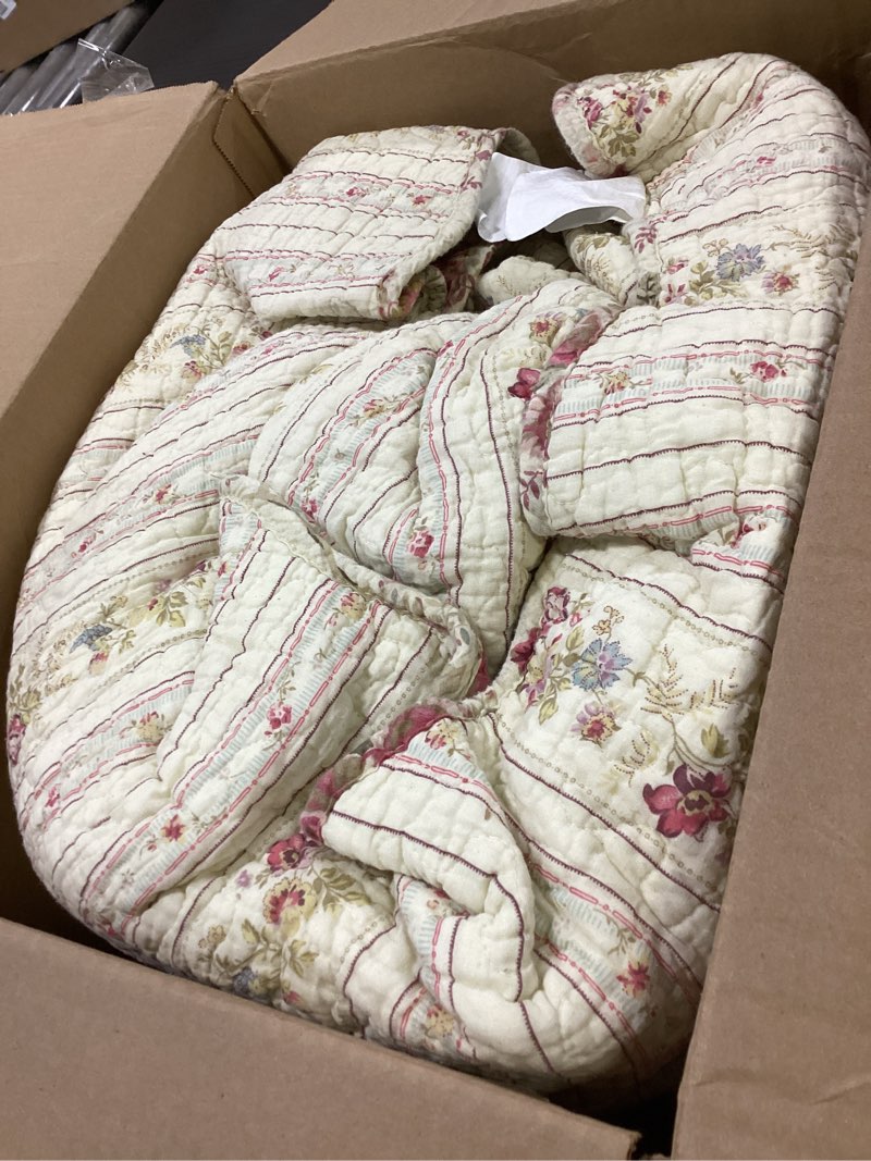 Condition photo showing As Is for Greenland Home Antique Rose Full/Queen Quilt Set, Ecru Ecru Full/Queen (3 Piece)