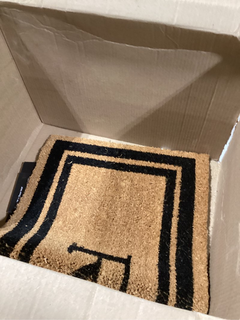 Condition photo showing Good Condition for Calloway Mills 152961830R Black Border 18" x 30" Monogram Doormat, (Letter R) Letter R 1'6" x 2'6" (Rectangular)