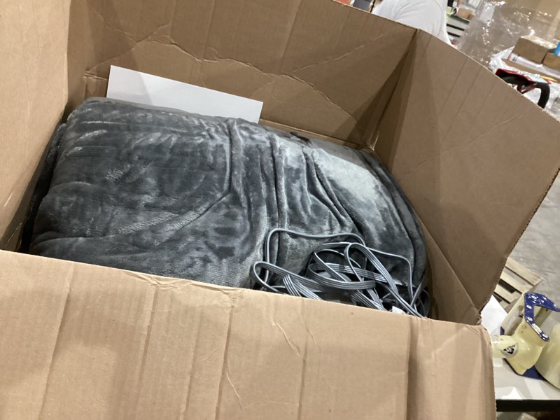 Condition photo showing Good Condition for beautyrest heated blanket, electric blanket, soft, warm, reversible plush - sherpa heating blanket with 20 heat settings, 1–10 hrs timer auto shut off, machine washable, king (90 in x 100 in), grey grey king (90 in x 100 in)
