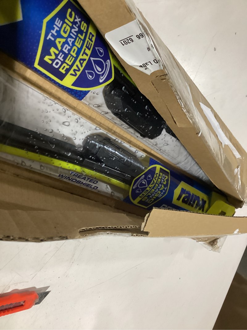 Condition photo showing New/Like New for rain-x 810363 repellency water repellent wiper blades, 22" windshield wipers (pack of 2) new & improved version of latitude [amazon exclusive]