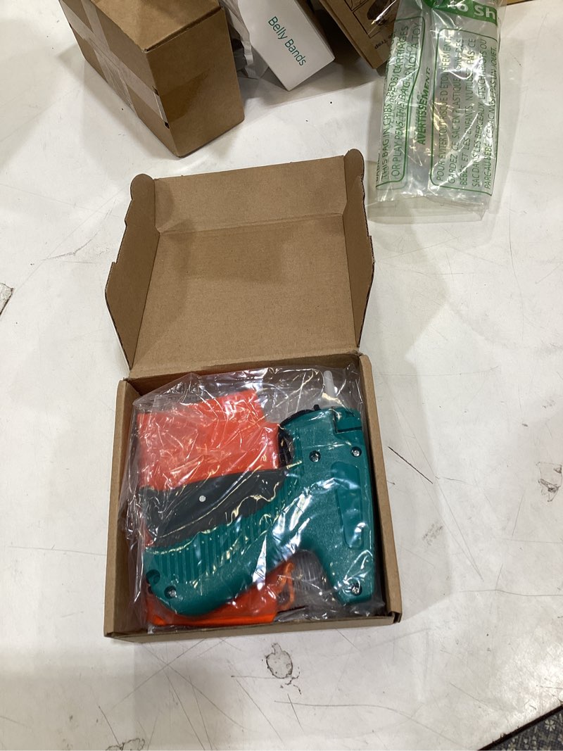 Condition photo showing New/Like New for bs one price tagging gun for clothing, standard retail price tag attacher gun for clothes with 6 needles & 1000pcs 2" barbs fasteners for store tag gun+1000 2" fasteners