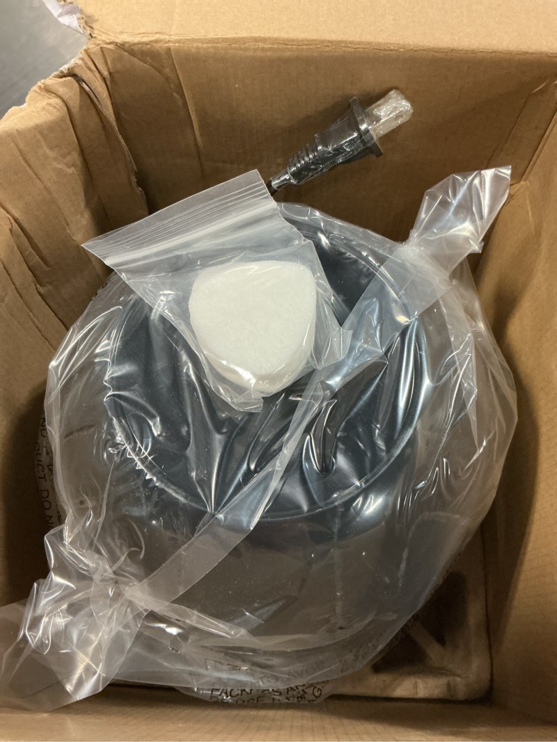 Condition photo showing New/Like New for mainstays 0.72 gallon ultrasonic cool mist humidifier, black