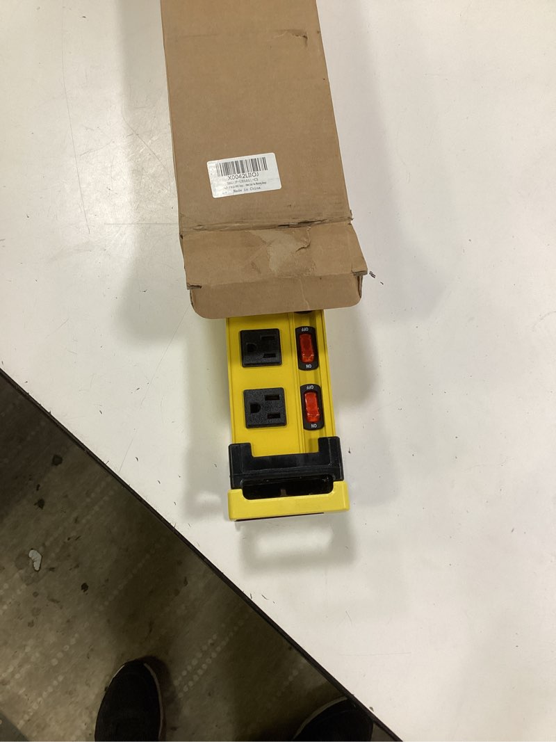 Condition photo showing Good Condition for Plug'n 10 Outlet 3300J Surge Protector Power Strip with Individual Switches,Heavy Duty Metal Power Strip with Cord Manager,3FT/14AWG/15AMP/1875W Power Cord for Workshop,Garage 10 Outlet 3FT