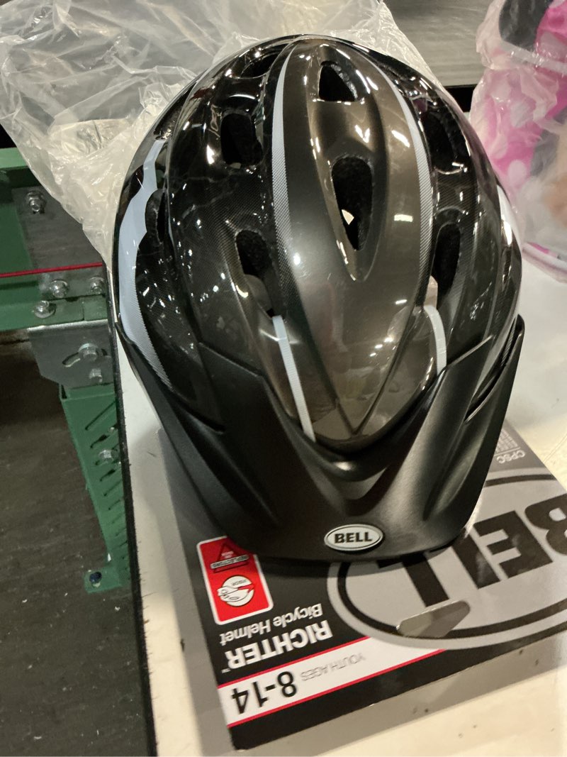 Condition photo showing New/Like New for bell bell richter helmet