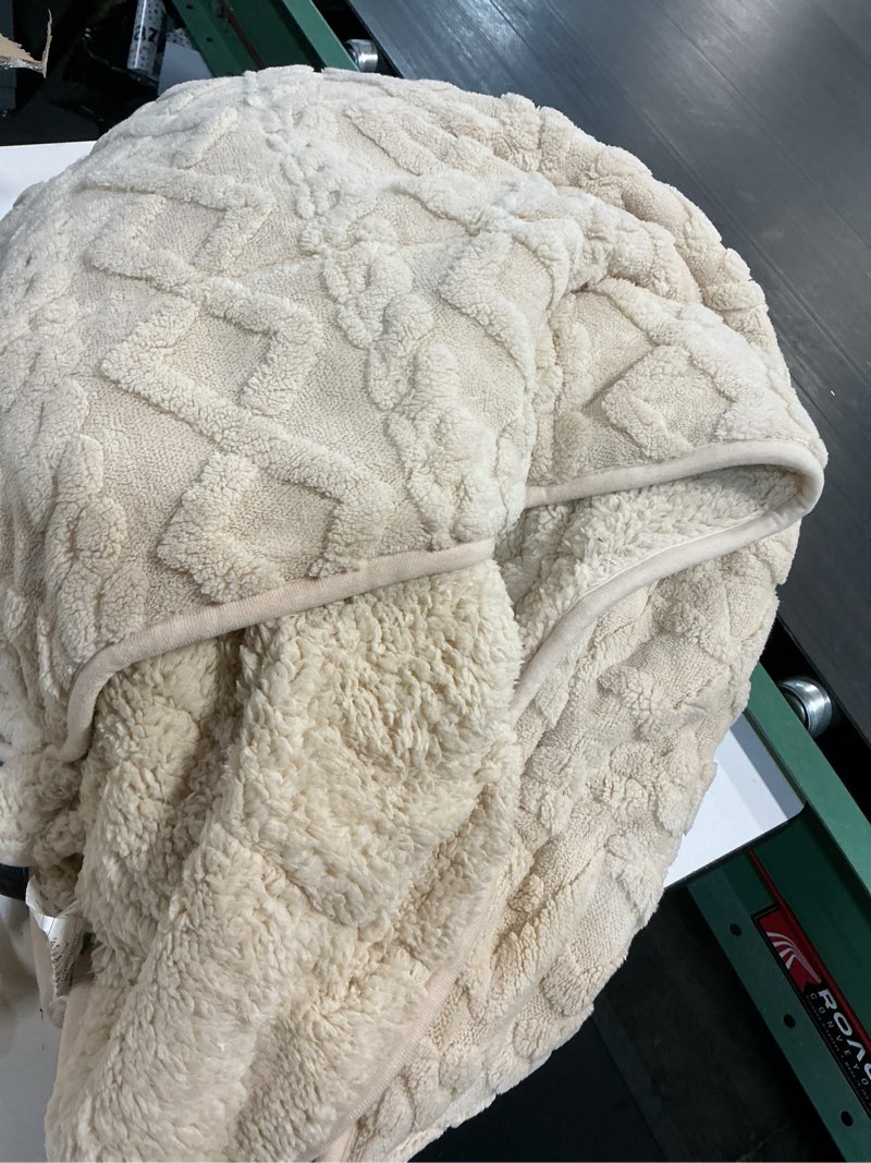 Condition photo showing Good Condition for weighted blanket queen size 15lbs, classy soft jacquard sherpa weighted blankets for sleep natural and calming, fluffy cozy sofa bed blanket for winter, beige, 60 x 80 inches jacquard beige 60*80 15lbs