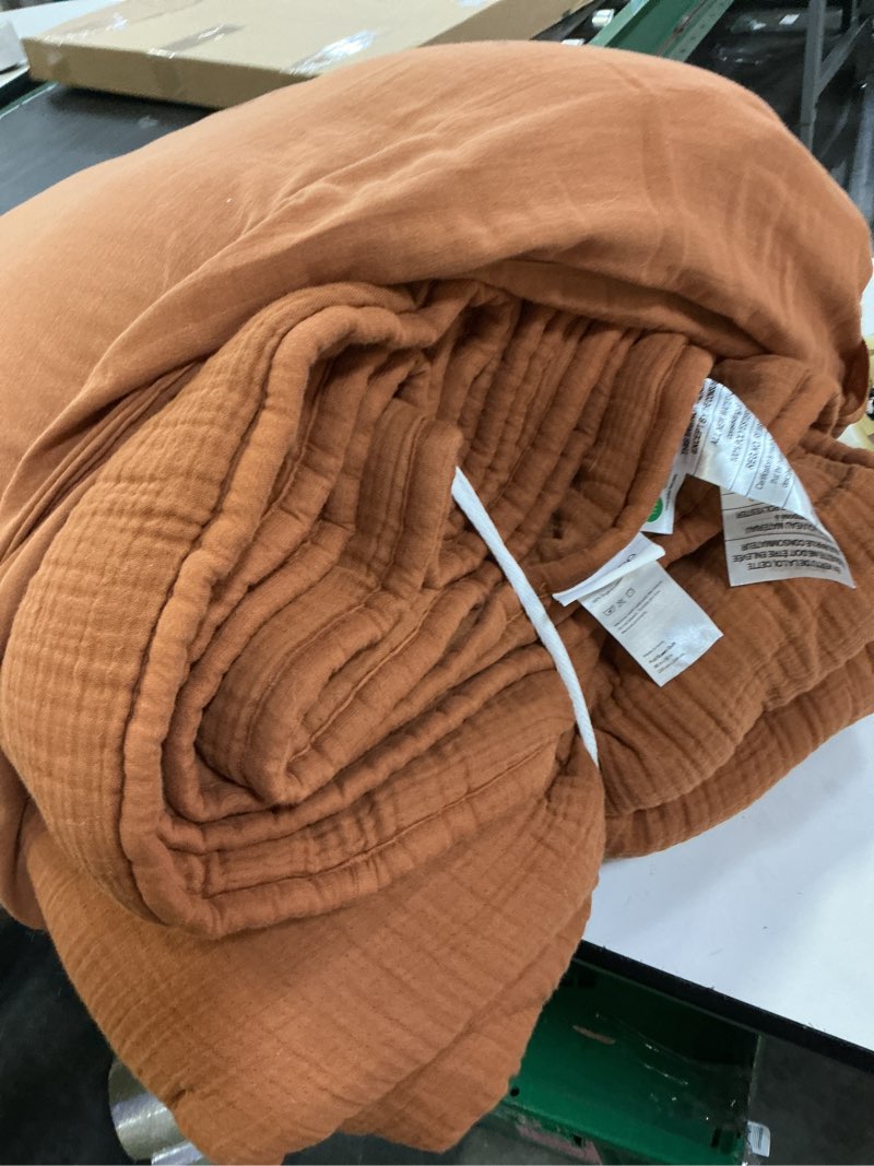 Condition photo showing As Is for organic cotton gauze duvet cover terracotta full /queen