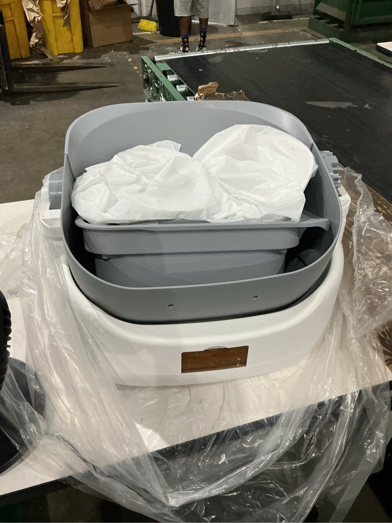 Condition photo showing Good Condition for zoquid automatic self cleaning cat litter box, gray