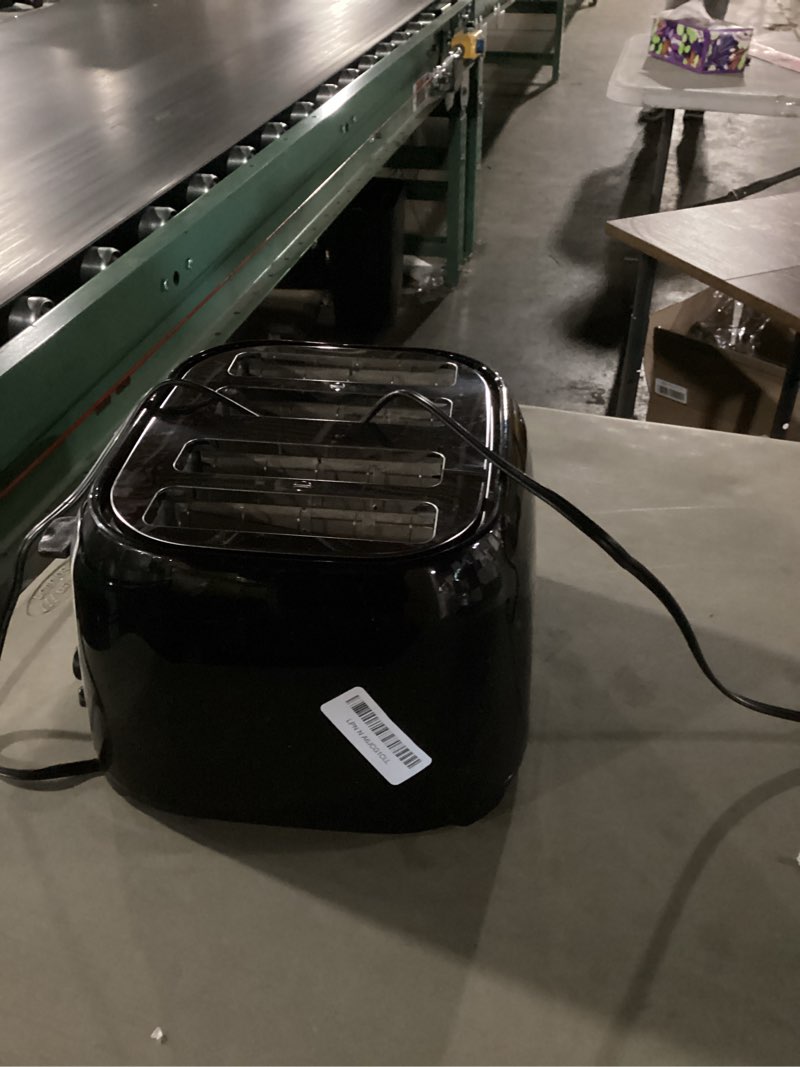 Condition photo showing New/Like New for BLACK+DECKER 4-Slice Toaster, Extra Wide Slots, 7 Shade Settings, 1400 Watts, Frozen and Bagel Buttons, Toast Shade Selector, Extra Lift 4-Slice Black
