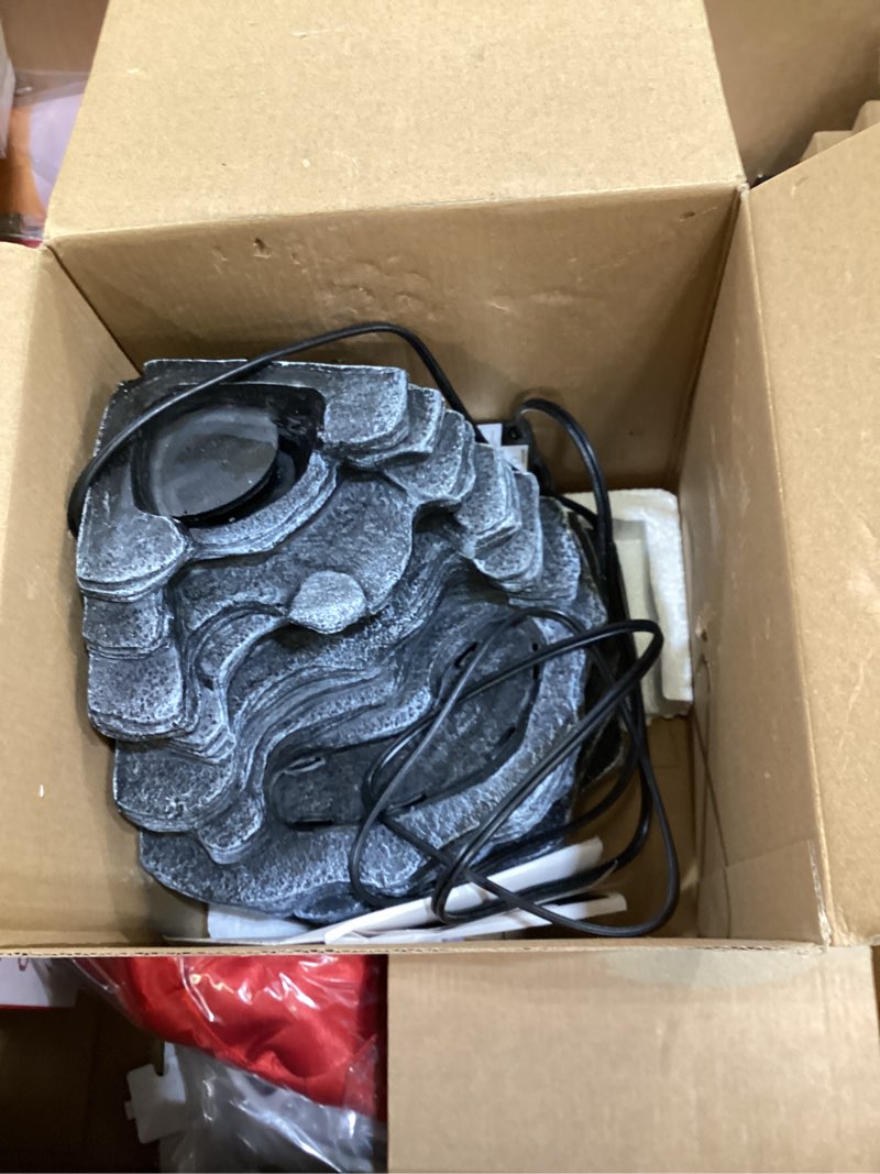 Condition photo showing Good Condition for zilla pet reptile terrarium waterfall décor, small