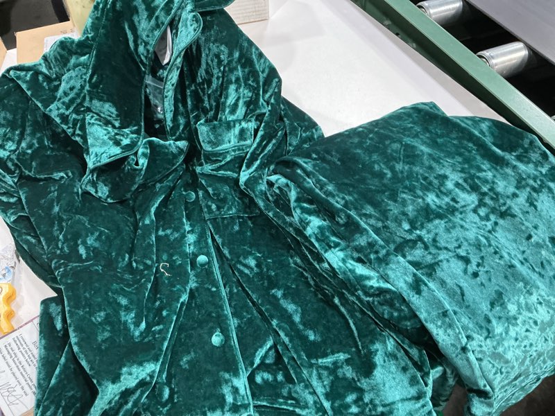 Condition photo showing Good Condition for xxl lord & taylor women's 2-piece velour pajama set