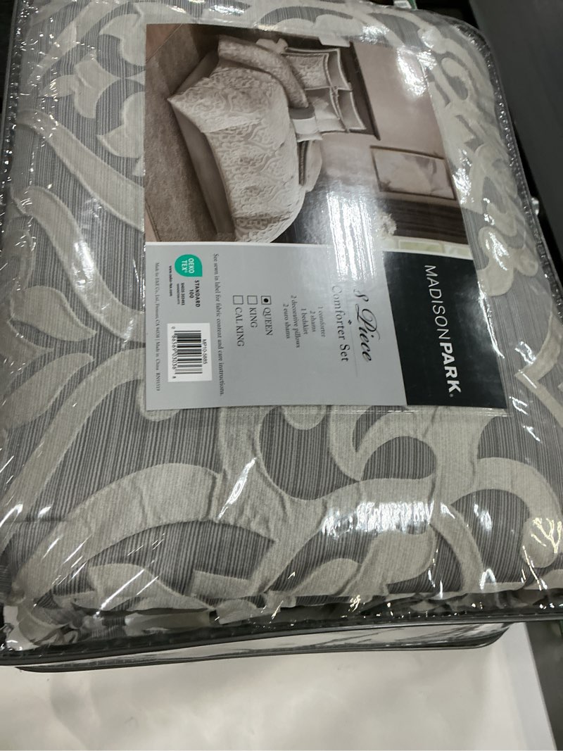 Condition photo showing Good Condition for madison park odette cozy comforter set jacquard damask medallion design - modern all season, down alternative bedding, shams, decorative pillows, queen(90 in x 90 in), silver 8 piece silver/grey queen (90 in x 90 in)