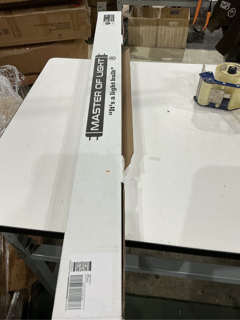 Condition photo showing Good Condition for f32t8/850 (2 pack) 4ft 48 inch 32 watt t8 fluorescent tube light bulb 5000k closet laundry replaces f32t8/sp50/eco f32t8/sp50/eco fo32/850/eco f32t8/hl750/alto f32t8/tl750/alto f32t8/tl950/alto