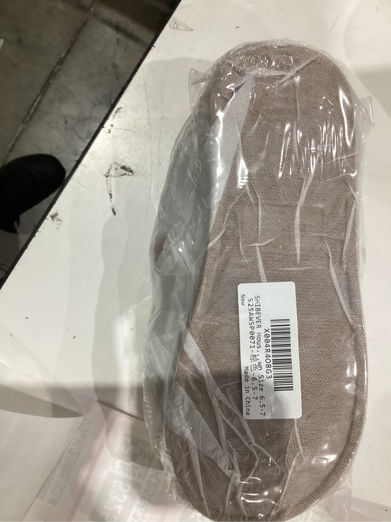 Condition photo showing New/Like New for SHIBEVER Women's Slippers Fuzzy Open Toe Slip On Indoor House Shoes Comfy Bedroom Women Slippers 6.5-7 71 Brown