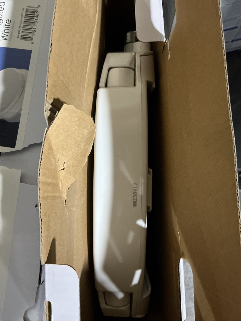 Condition photo showing Good Condition for brondell bidet toilet seat non-electric swash ecoseat, fits elongated toilets, white - dual nozzle system, ambient water temperature - bidet with easy installation s101 elongated